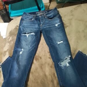 American Eagle Outfitters Women's Blue Distressed Jeans